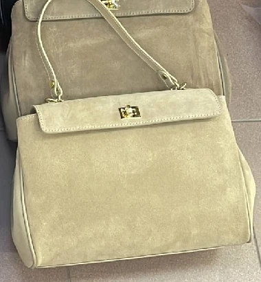 beige_.jpg