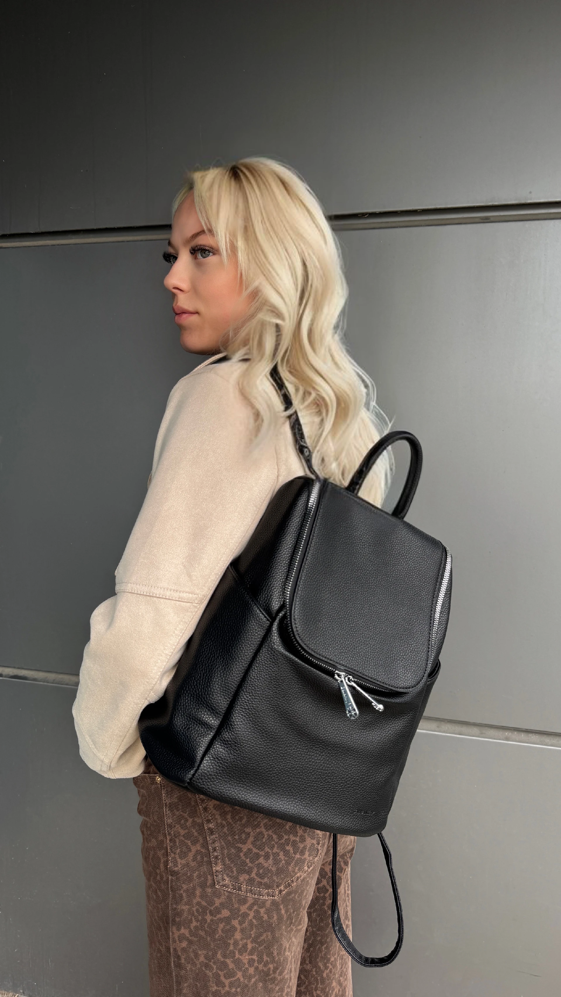 GALLANTRY mugursoma KJ-62065