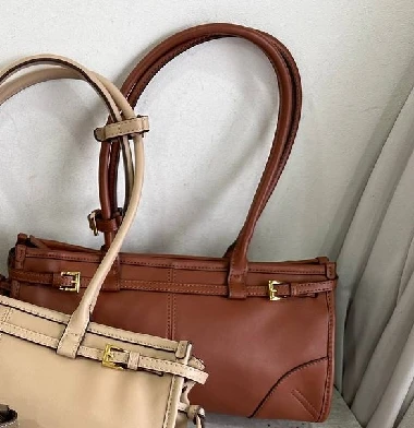 brown_cognac.webp