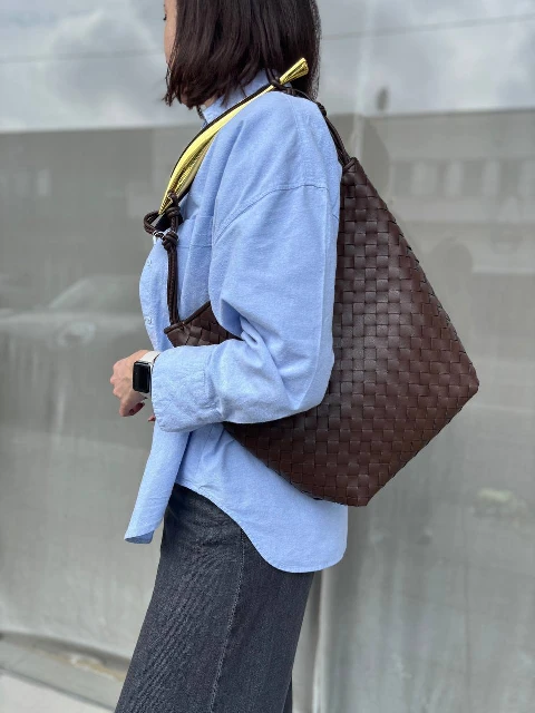 brown_cognac.webp