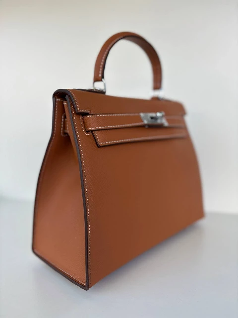brown_cognac.webp