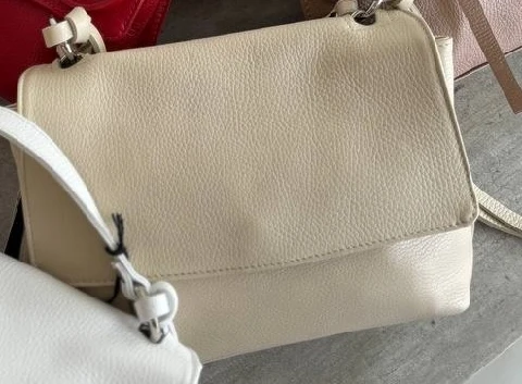 beige_.jpg
